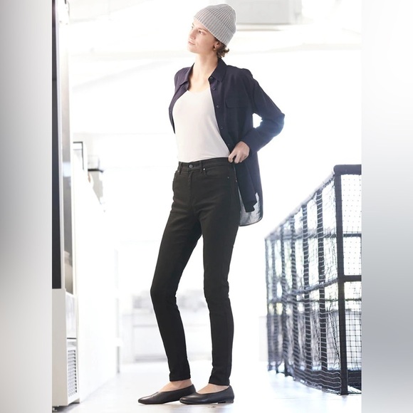 UNIQLO Women’s Black Low Rise Skinny Tapered Jeans - Picture 2 of 11